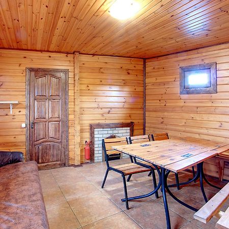 Mayak Resort Kam'yani Potoky Exteriör bild