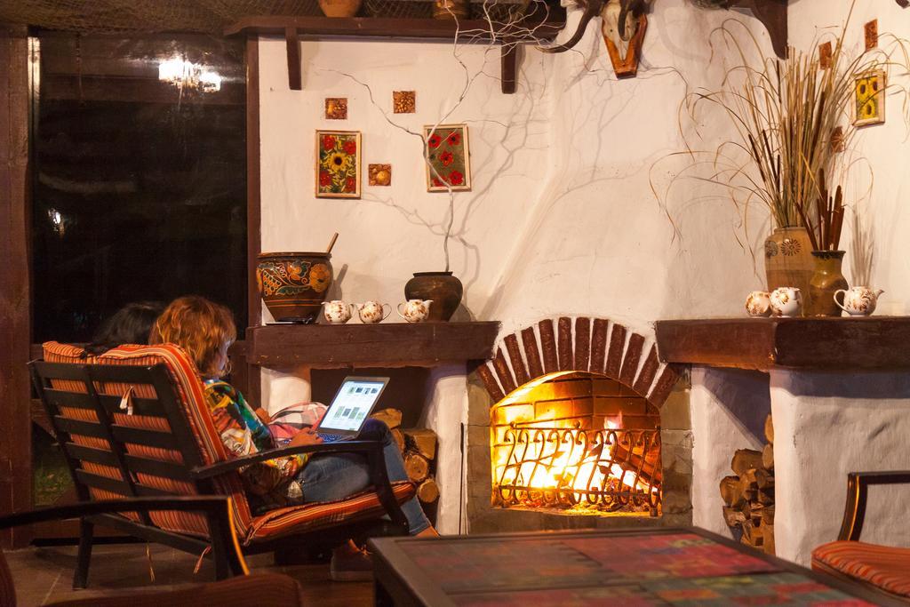 Mayak Resort Kam'yani Potoky Exteriör bild