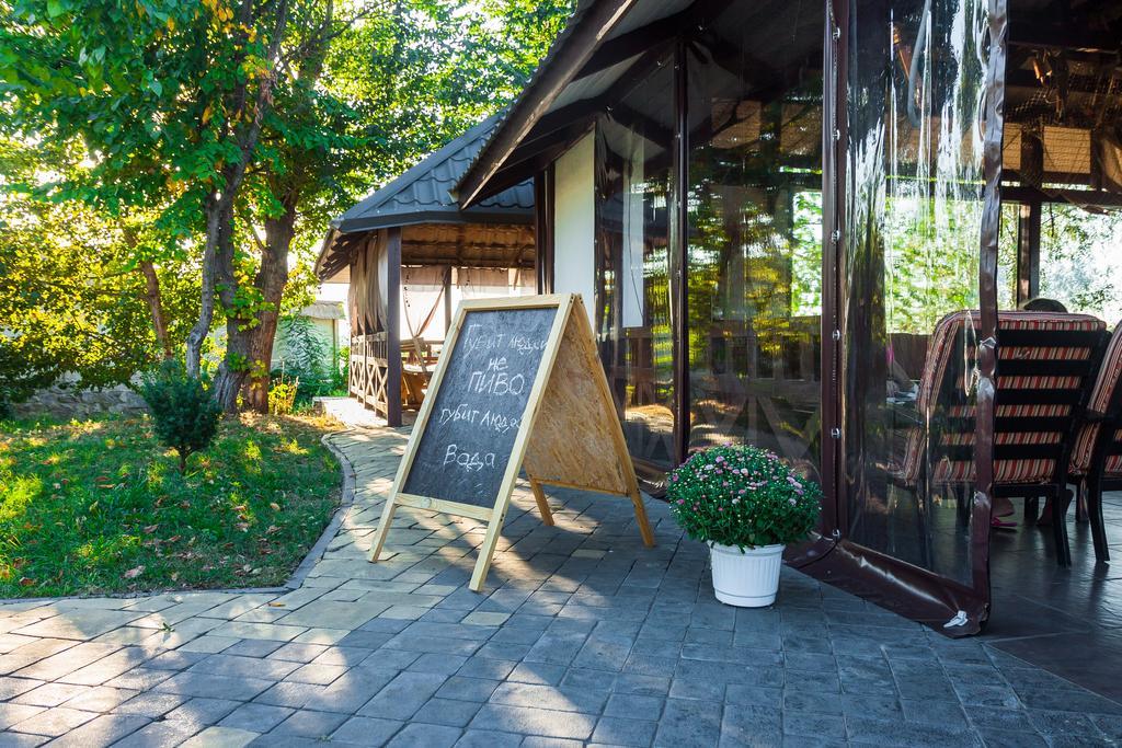 Mayak Resort Kam'yani Potoky Exteriör bild