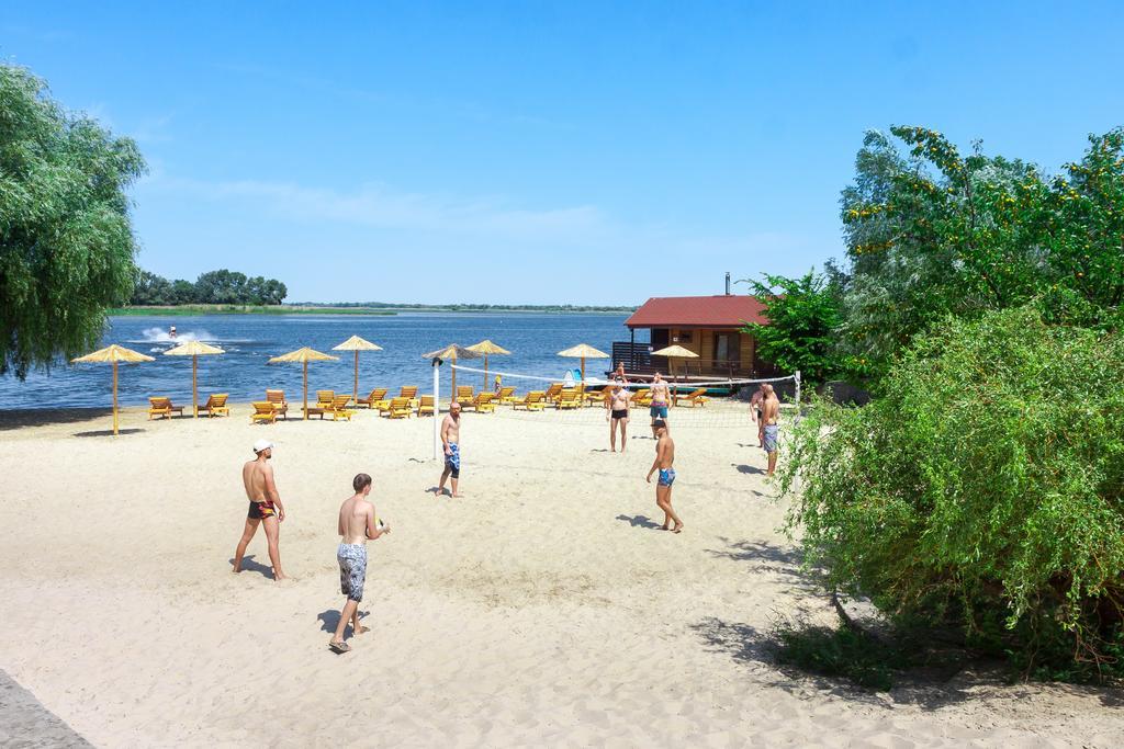 Mayak Resort Kam'yani Potoky Exteriör bild