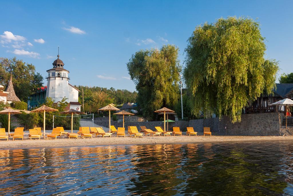Mayak Resort Kam'yani Potoky Exteriör bild