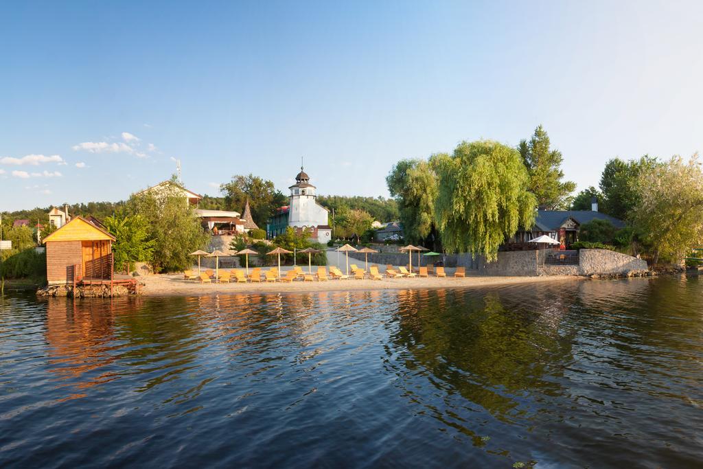 Mayak Resort Kam'yani Potoky Exteriör bild