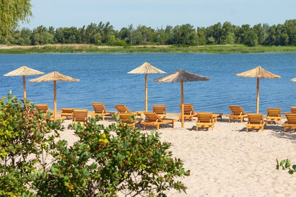 Mayak Resort Kam'yani Potoky Exteriör bild